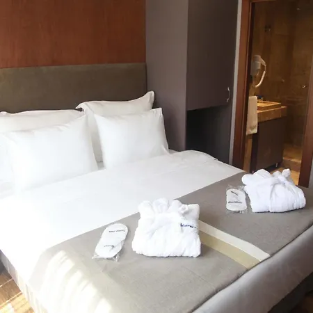 Hotel The Way 4*